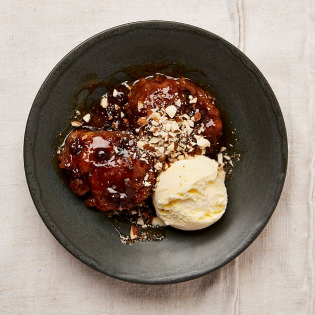 Rum and currant dumplings with speculaas caramel.jpg