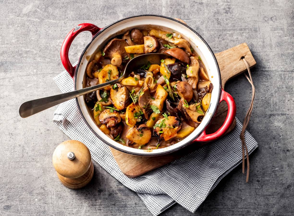 Stoof met donker bier, pastinaak en mushrooms.jpg